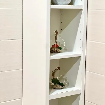 2 Bedroom In Apartment *